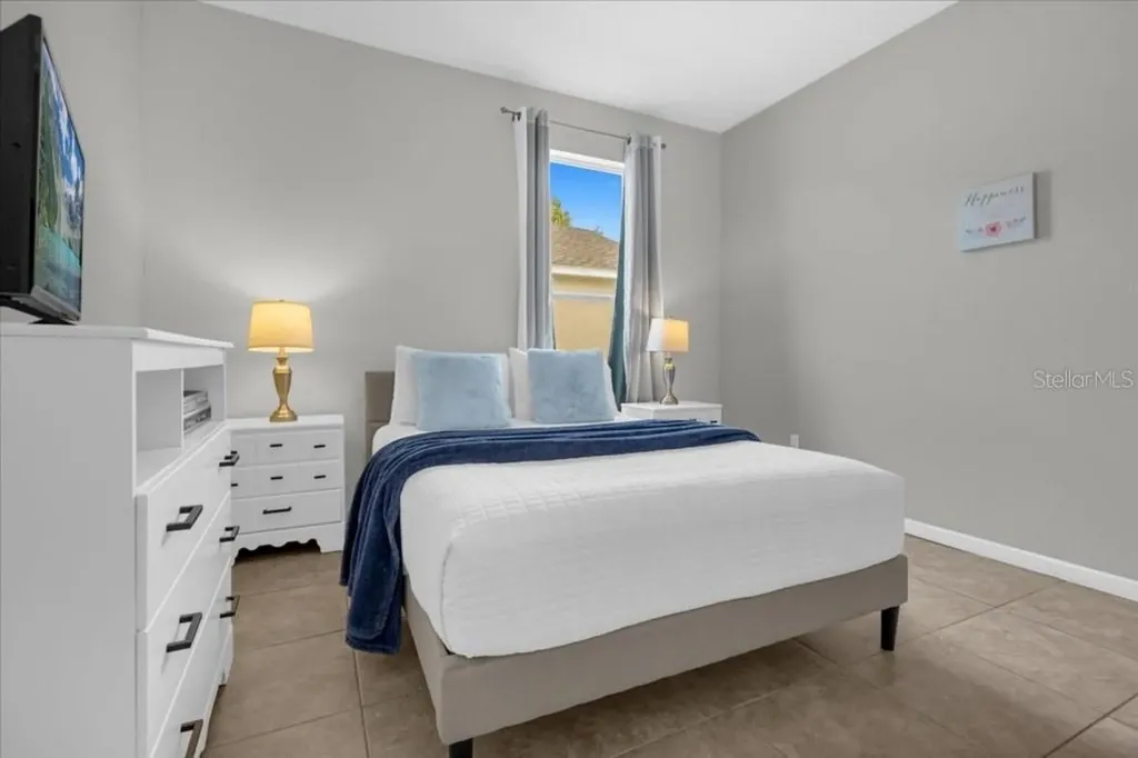 8017 King Palm Circle Kissimmee FL 34747