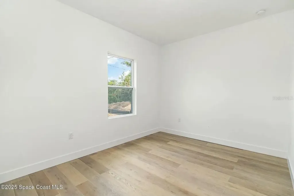 435 Goldsmith Avenue NW Palm Bay FL 32907