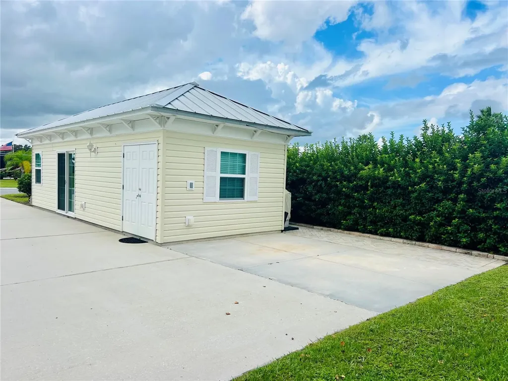 9349 SE 49th Terrace Webster FL 33597