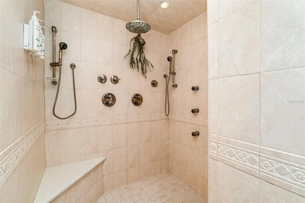 2019 SE 28th Terrace Cape Coral FL 33904