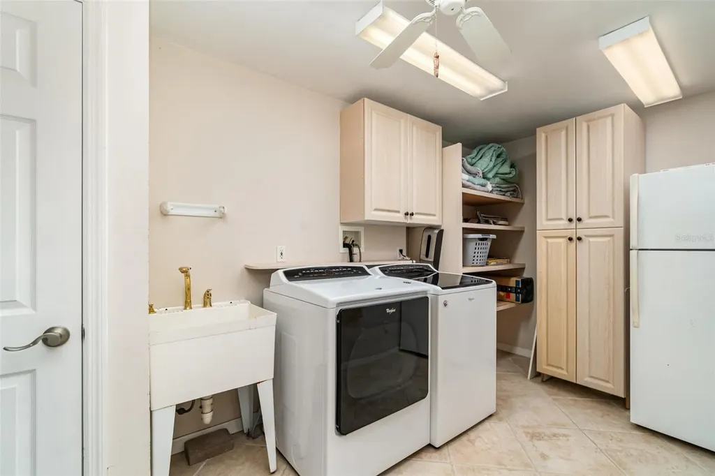 2019 SE 28th Terrace Cape Coral FL 33904