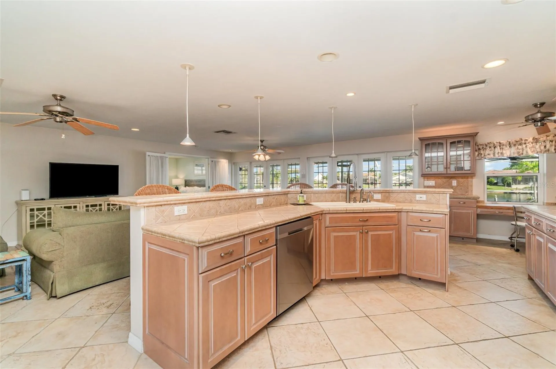 2019 SE 28th Terrace Cape Coral FL 33904