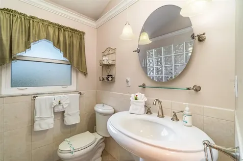 2019 SE 28th Terrace Cape Coral FL 33904