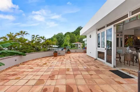 201 Rey Gustavo, La Villa De Torrimar Guaynabo PR 00969