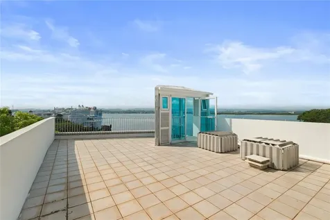 10 Calle Sol Old San Juan PR 00901