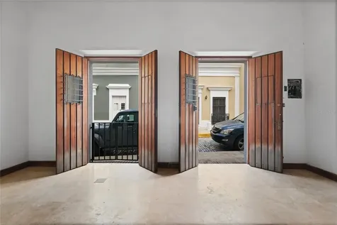 10 Calle Sol Old San Juan PR 00901
