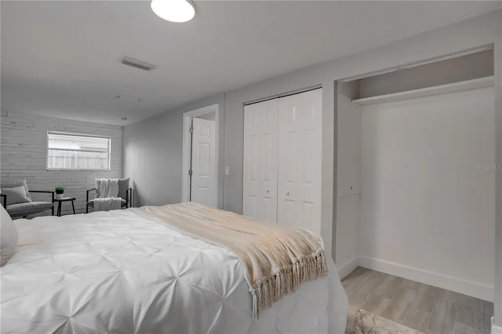 7991 24th Avenue N St Petersburg FL 33710