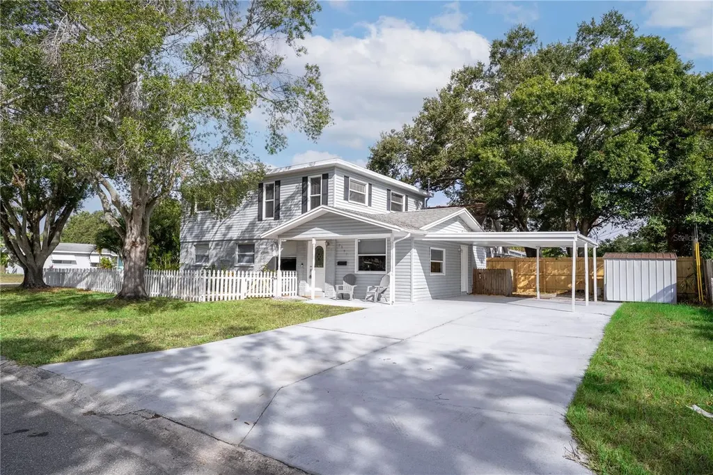 7991 24th Avenue N St Petersburg FL 33710