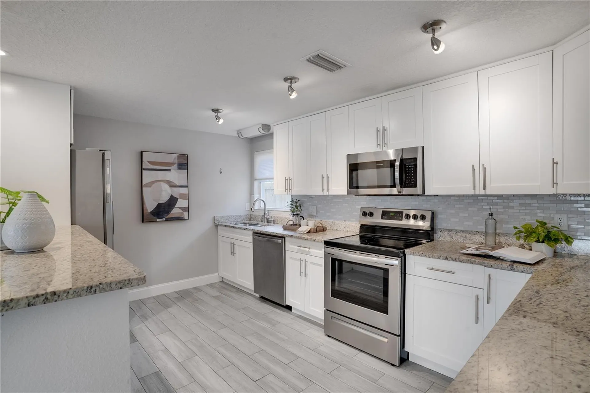 7991 24th Avenue N St Petersburg FL 33710
