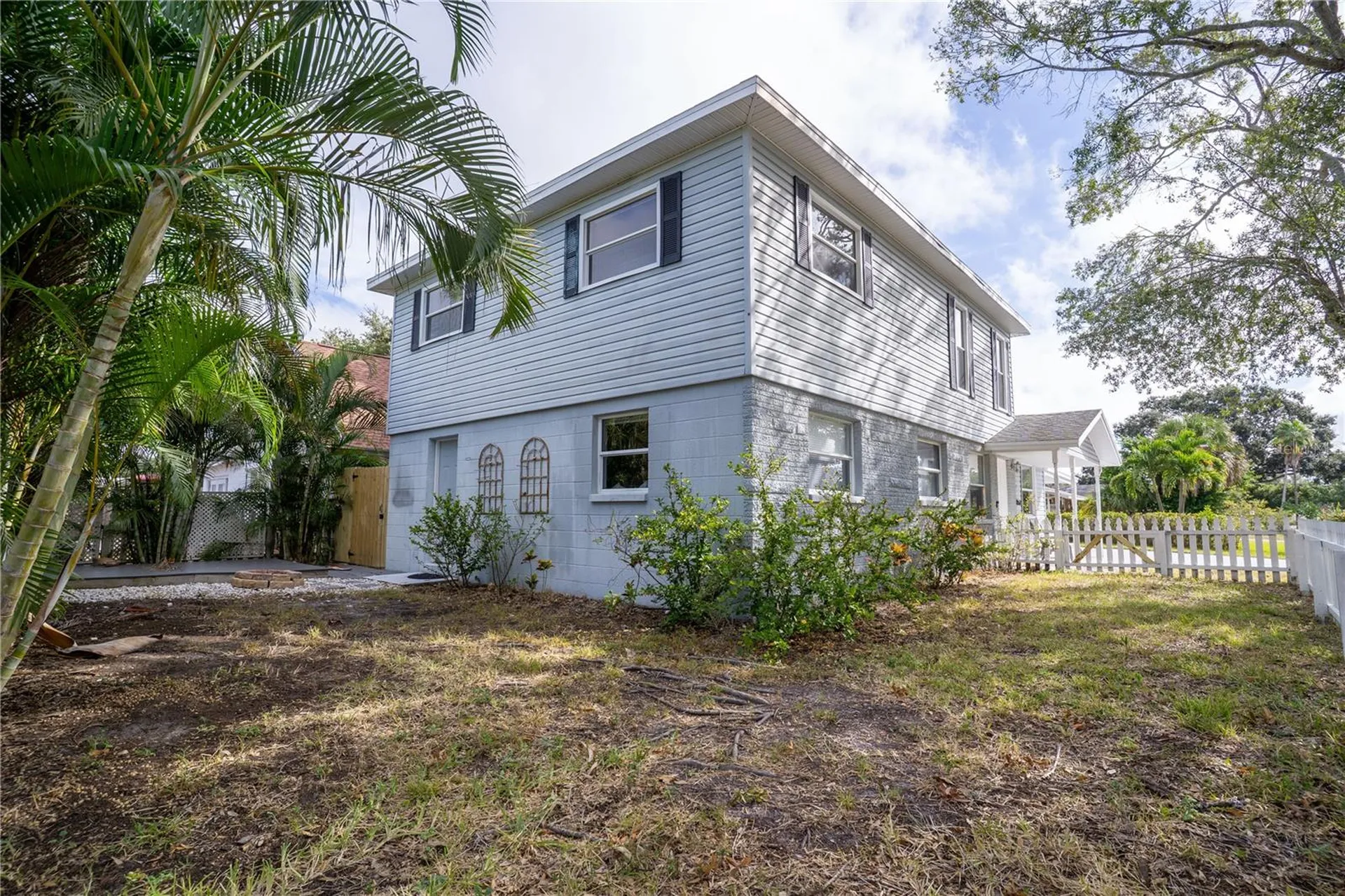 7991 24th Avenue N St Petersburg FL 33710