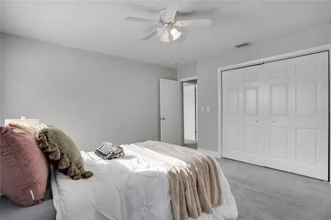 7991 24th Avenue N St Petersburg FL 33710