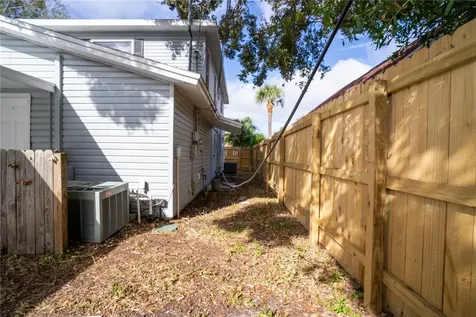 7991 24th Avenue N St Petersburg FL 33710