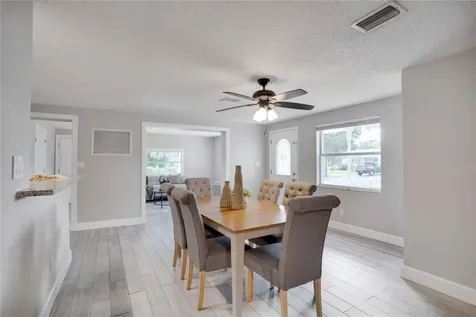 7991 24th Avenue N St Petersburg FL 33710