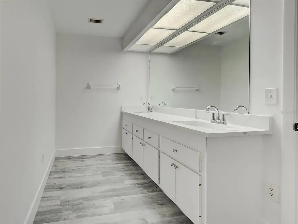 3064 Crown Heron Point Venice FL 34293