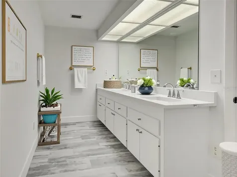 3064 Crown Heron Point Venice FL 34293