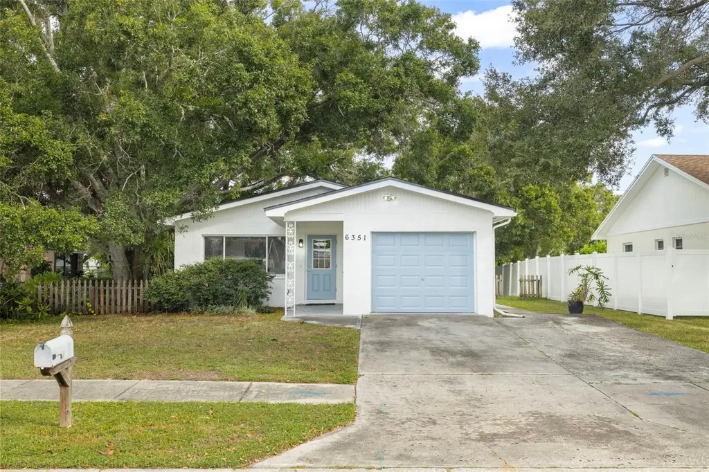 6351 68th Avenue N Pinellas Park FL 33781
