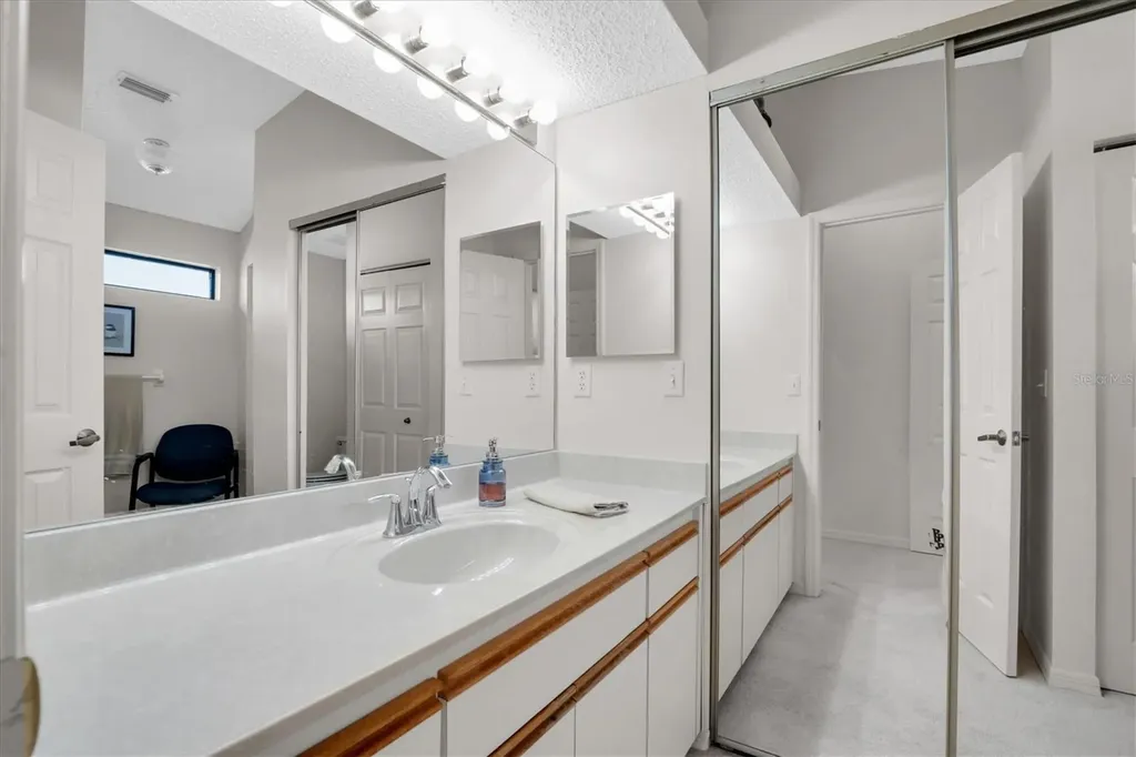 534 Walden Court Dunedin FL 34698