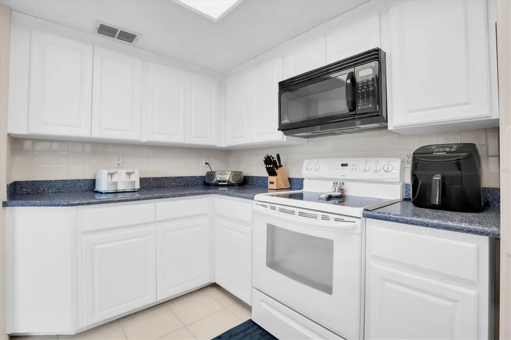 534 Walden Court Dunedin FL 34698