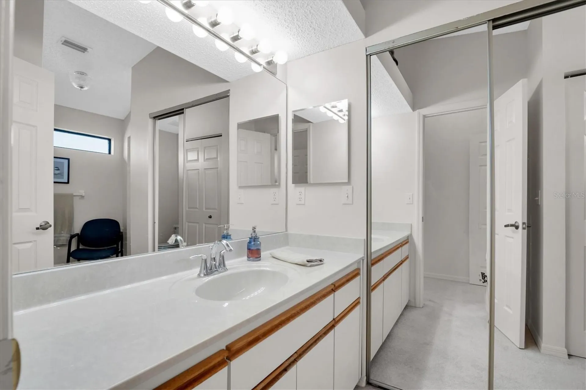 534 Walden Court Dunedin FL 34698