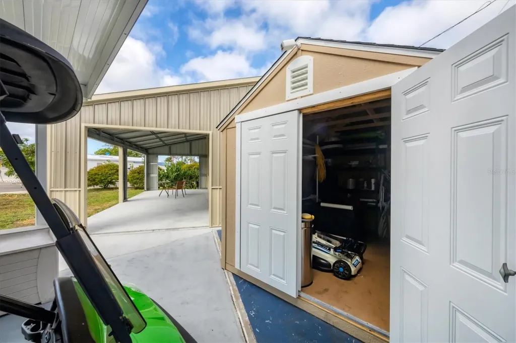 2209 Iowa Avenue Bradenton FL 34207