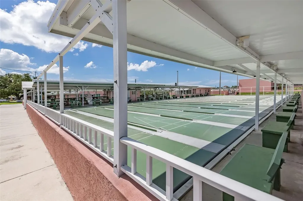 2209 Iowa Avenue Bradenton FL 34207
