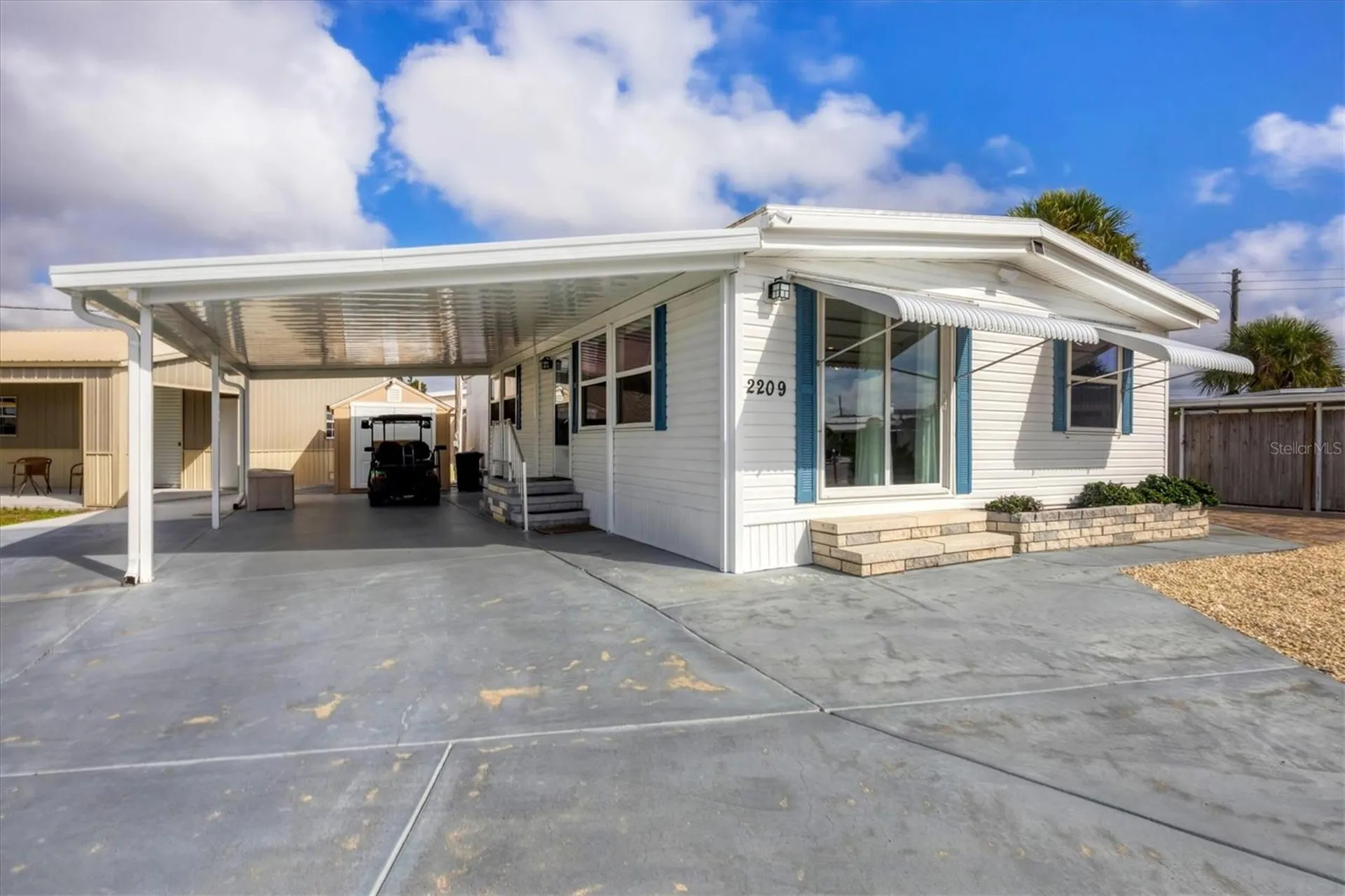 2209 Iowa Avenue Bradenton FL 34207