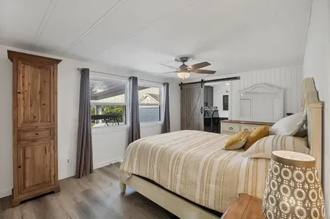 2209 Iowa Avenue Bradenton FL 34207