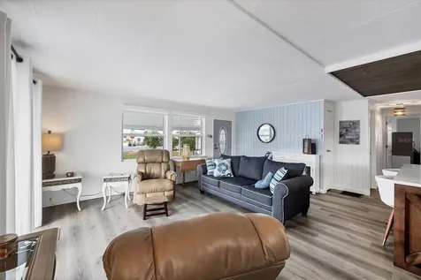 2209 Iowa Avenue Bradenton FL 34207