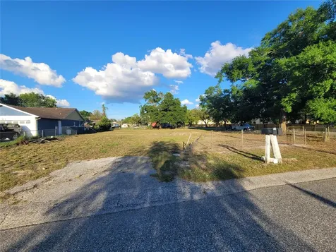 525 S Buena Vista Avenue Orlando FL 32835