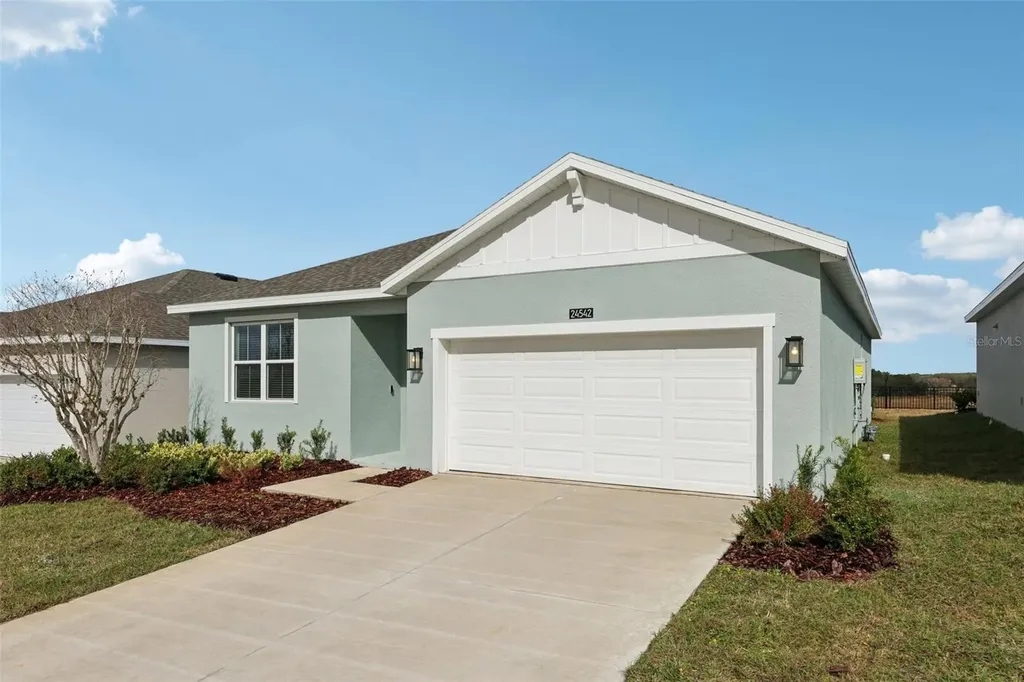 24542 Hodges Reserve Avenue Howey In The Hills FL 34737