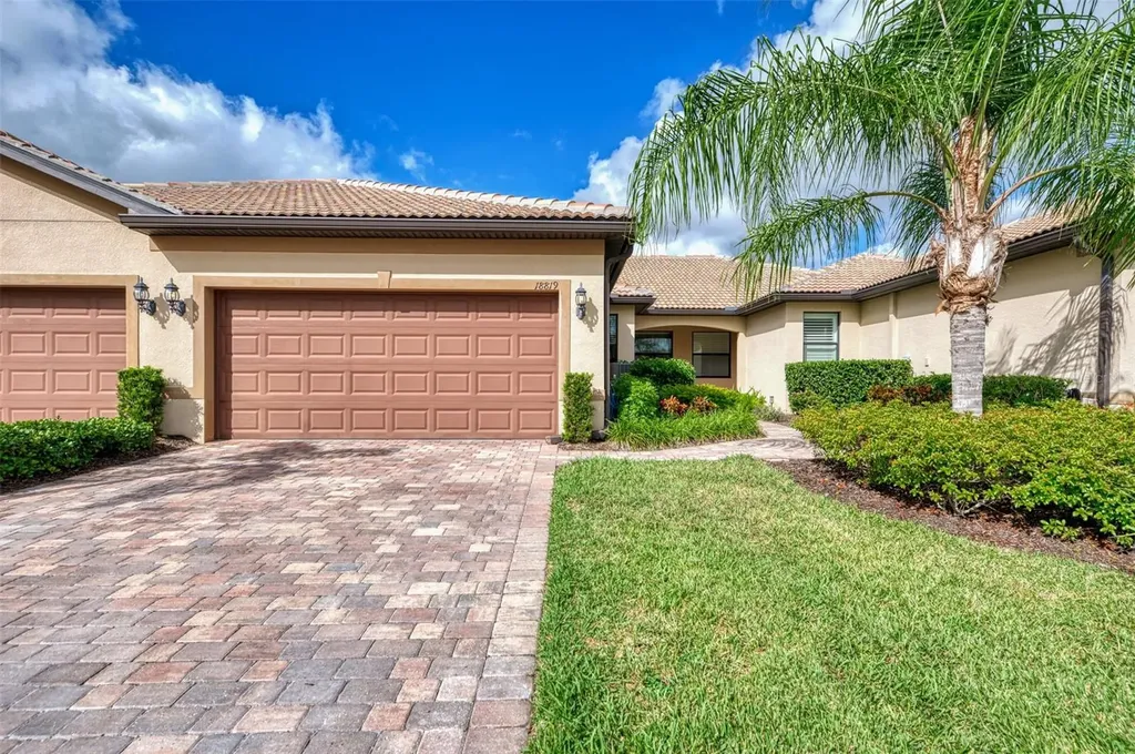 18819 Lanuvio Street Venice FL 34293