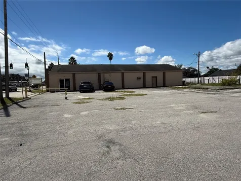 116 Commonwealth Avenue SW Polk City FL 33868