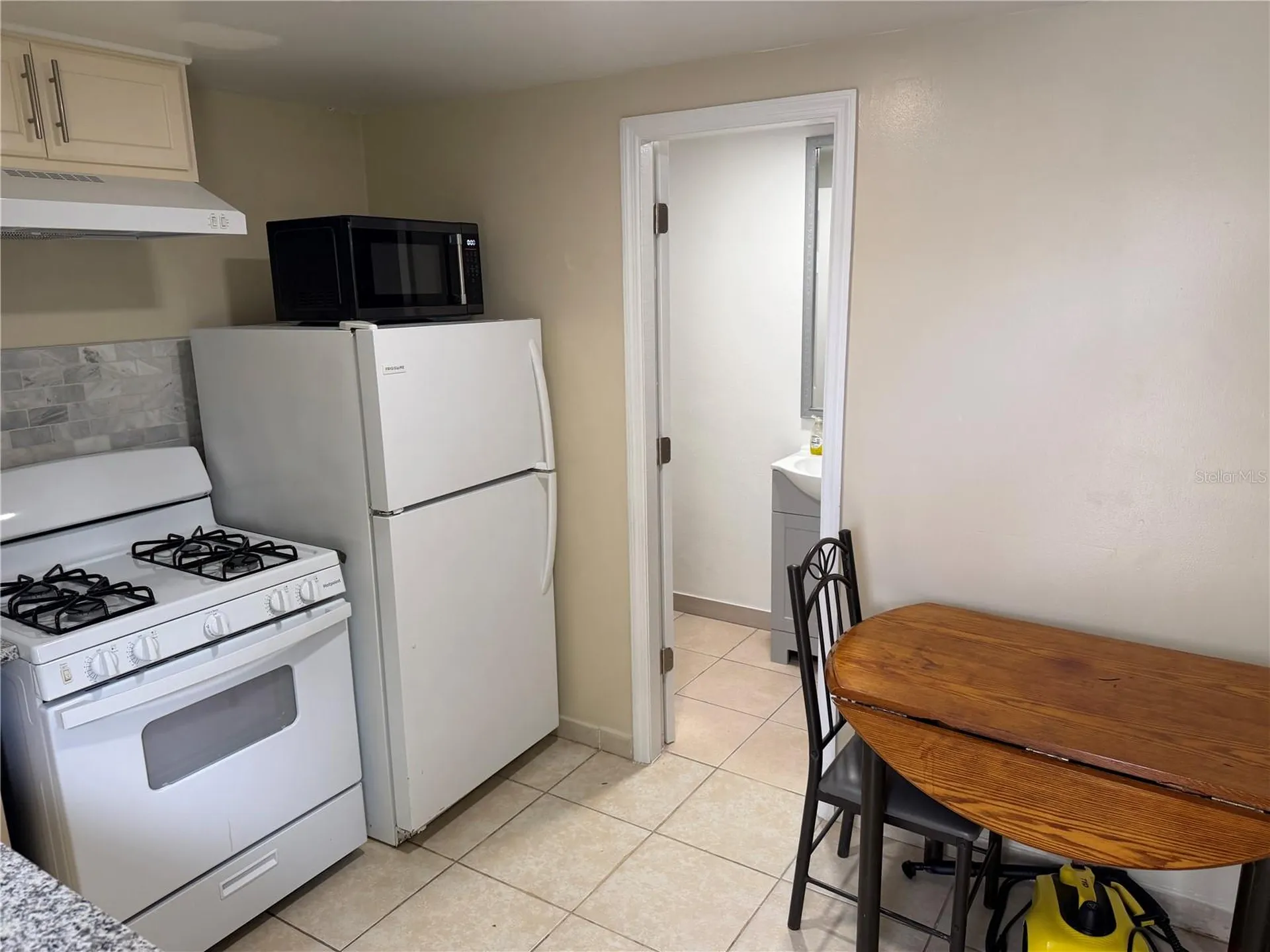 613 Carol Terrace #2 Kissimmee FL 34744