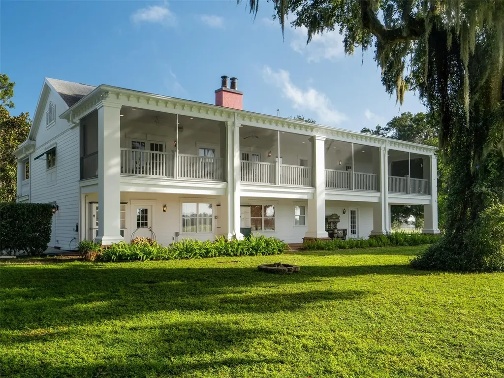 3682 W Highway 318 Citra FL 32113