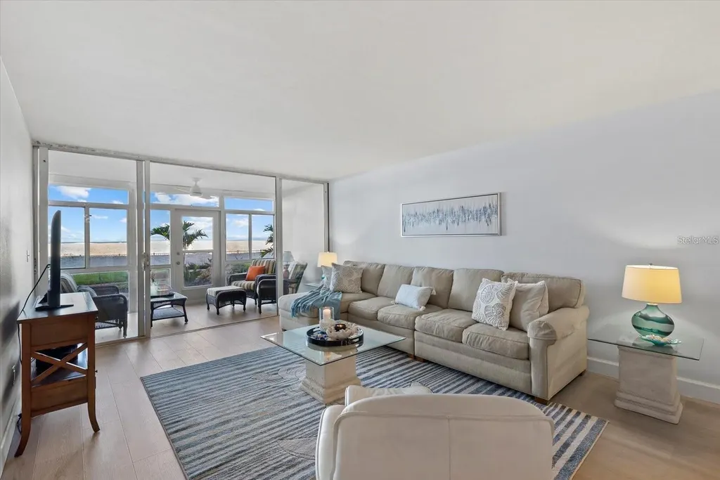 255 The Esplanade N Venice FL 34285