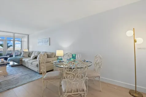 255 The Esplanade N Venice FL 34285