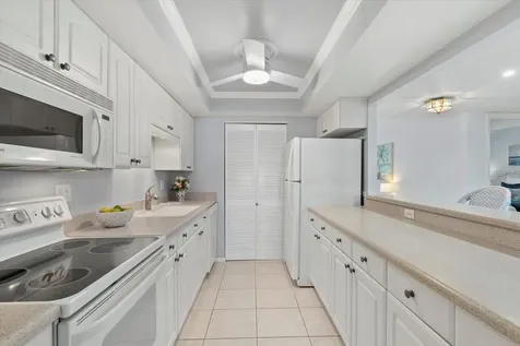 255 The Esplanade N Venice FL 34285