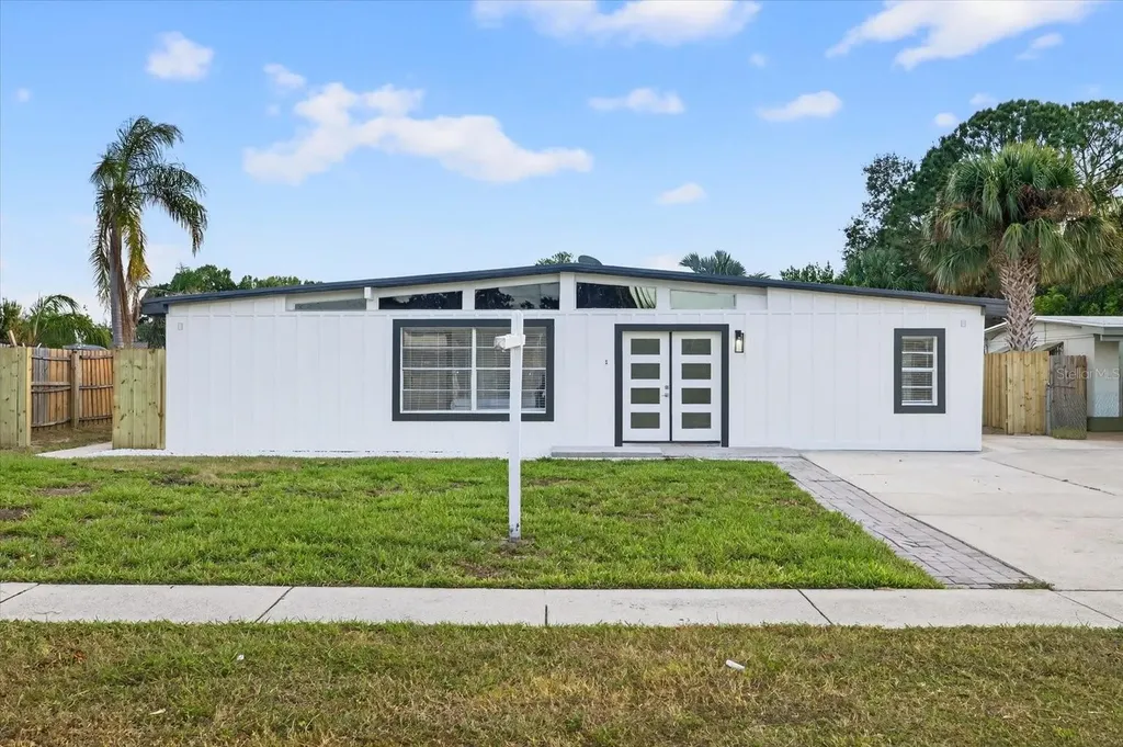 4308 W Iowa Avenue Tampa FL 33616
