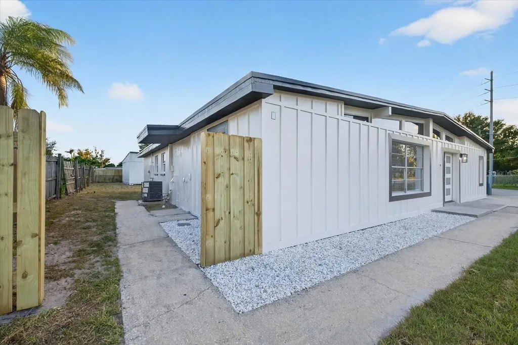 4308 W Iowa Avenue Tampa FL 33616