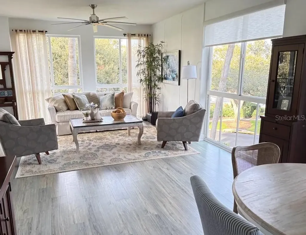 4750 Dolphin Cay Lane S St Petersburg FL 33711