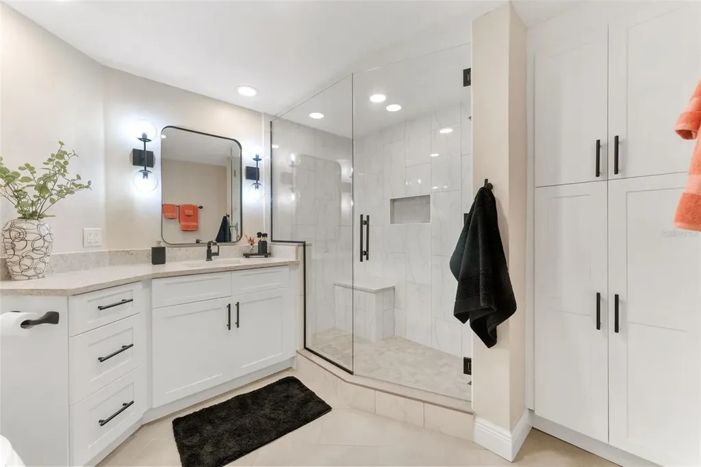 4750 Dolphin Cay Lane S St Petersburg FL 33711