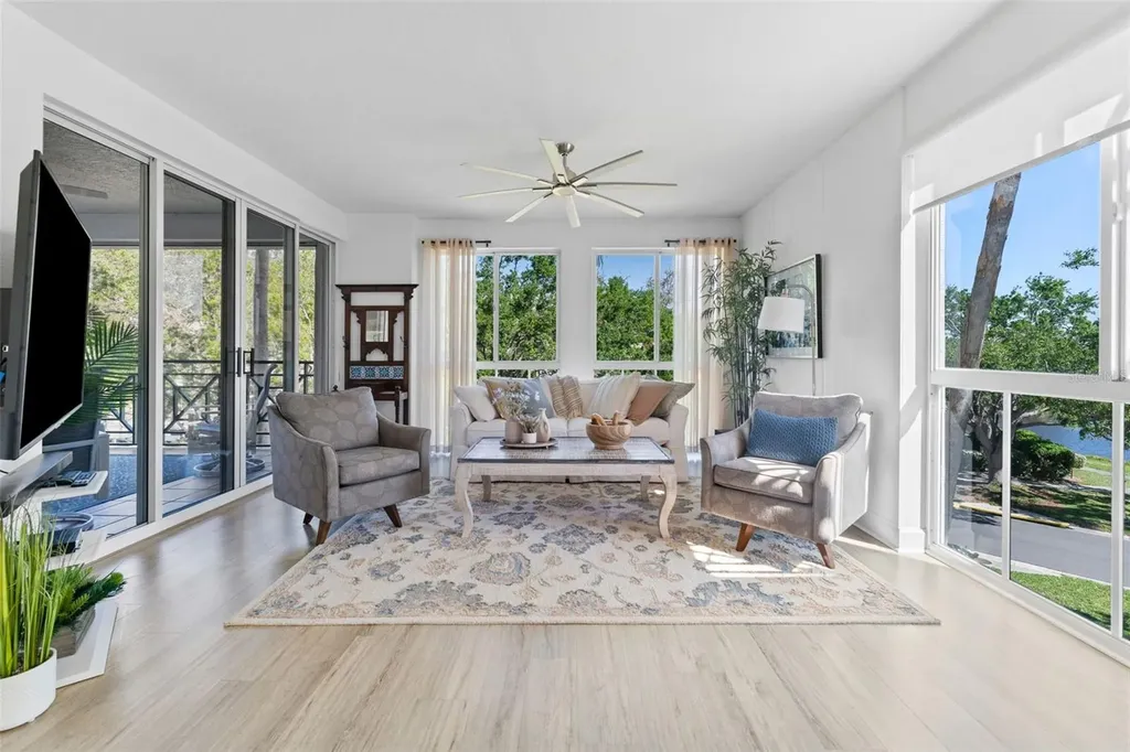 4750 Dolphin Cay Lane S St Petersburg FL 33711