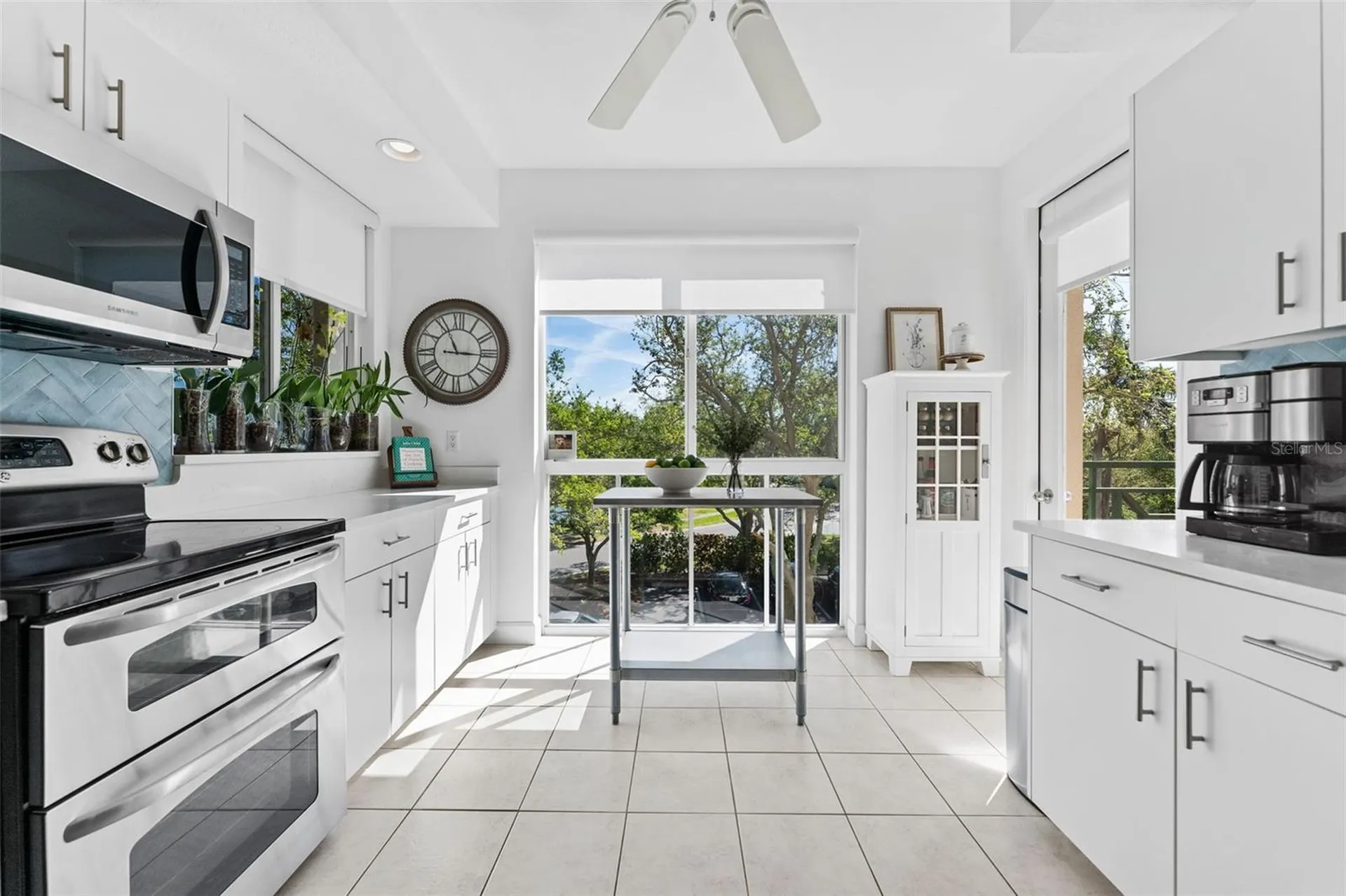 4750 Dolphin Cay Lane S St Petersburg FL 33711