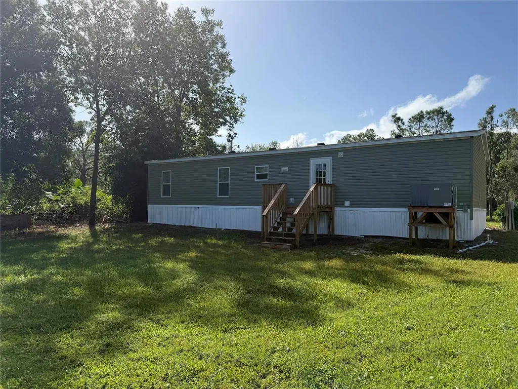 1561 Poe Road Lake Wales FL 33898