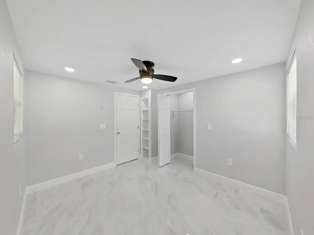 8721 N River Forest Circle Tampa FL 33604
