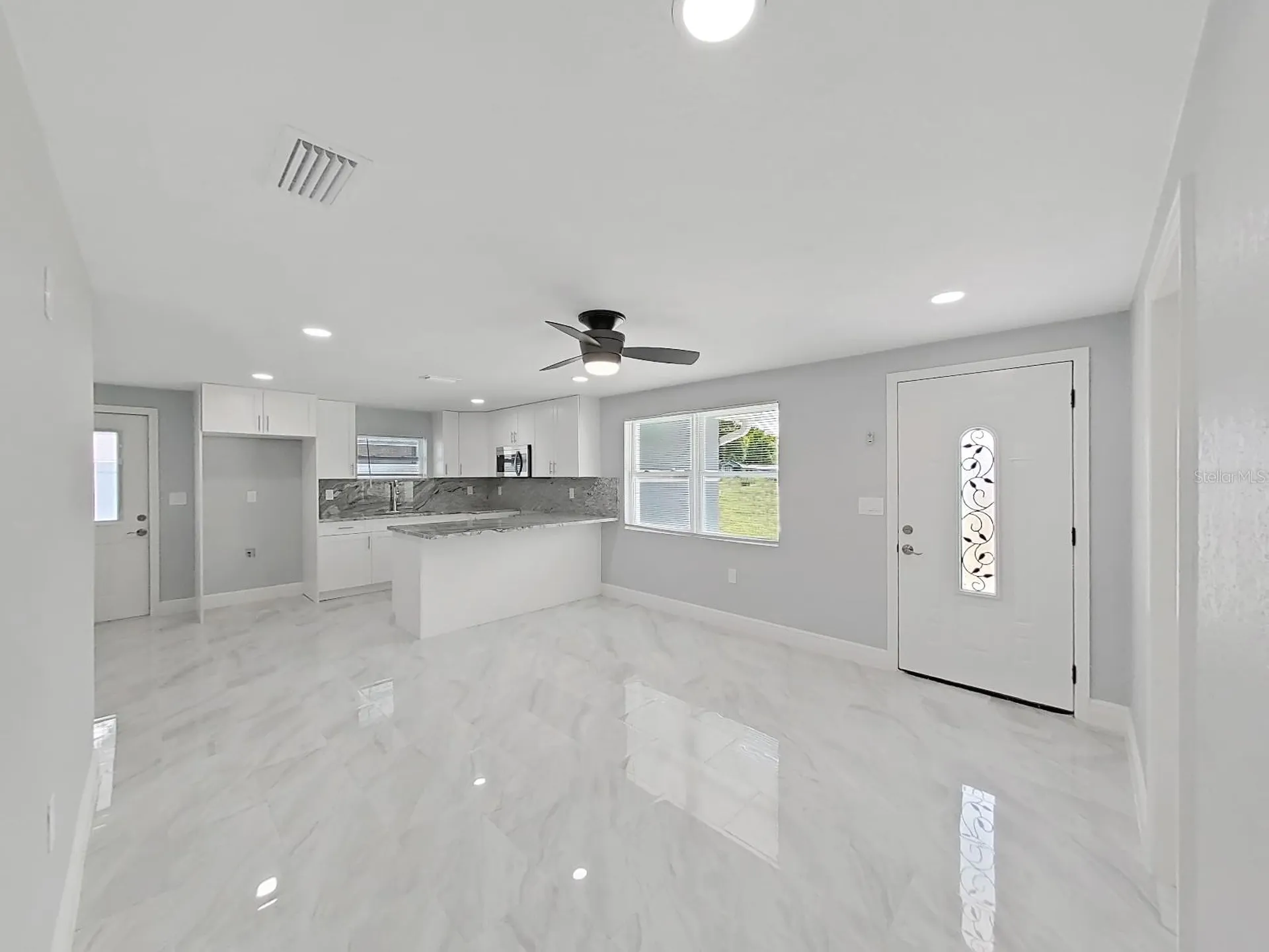 8721 N River Forest Circle Tampa FL 33604