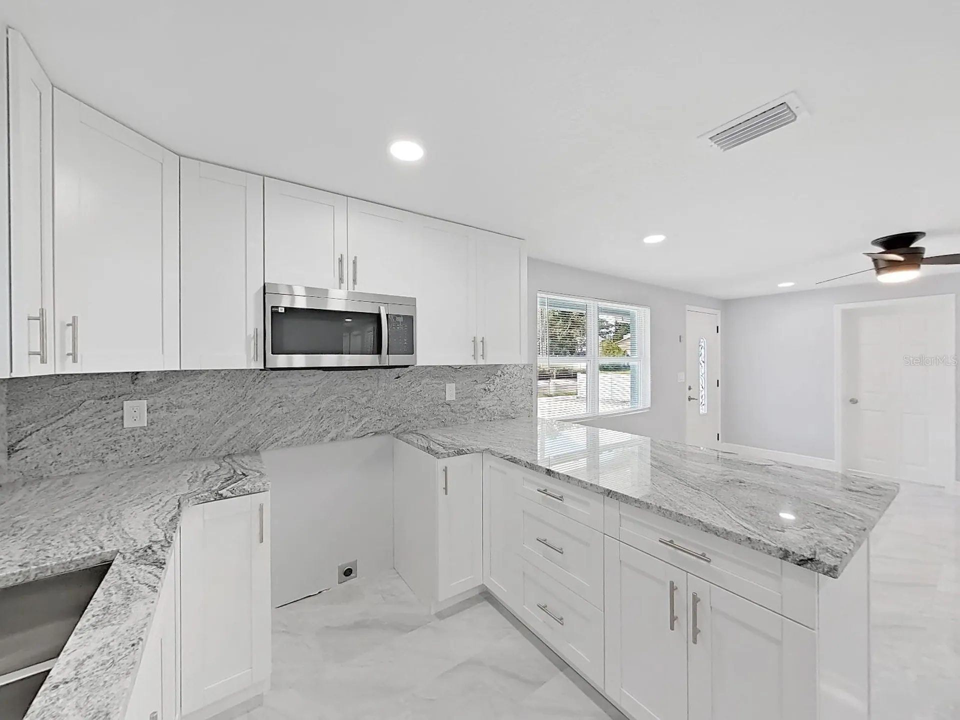 8721 N River Forest Circle Tampa FL 33604