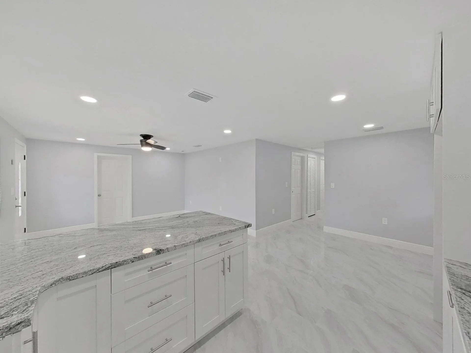 8721 N River Forest Circle Tampa FL 33604