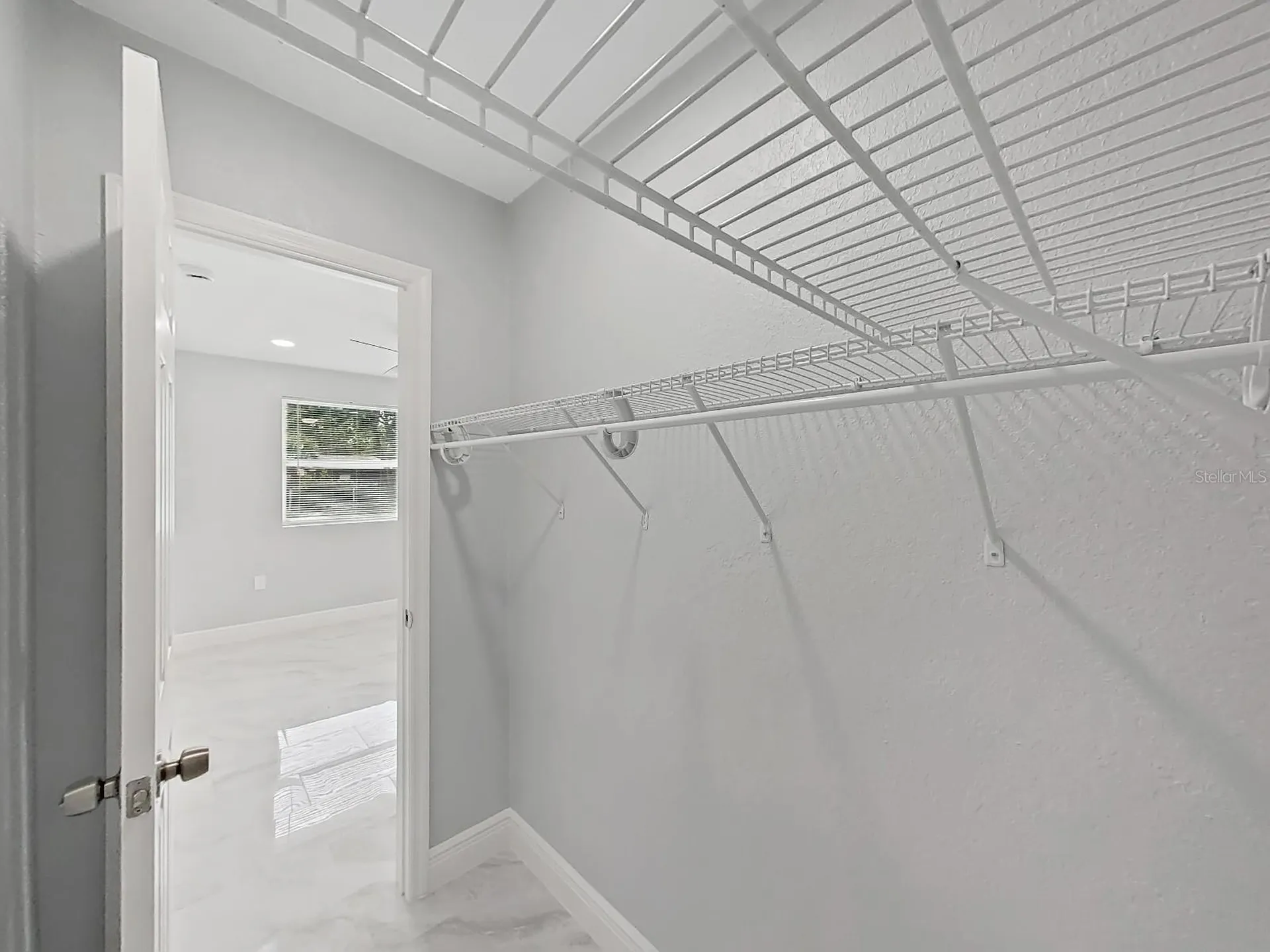 8721 N River Forest Circle Tampa FL 33604