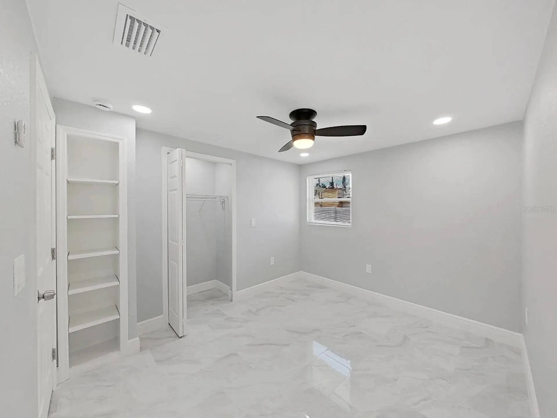 8721 N River Forest Circle Tampa FL 33604